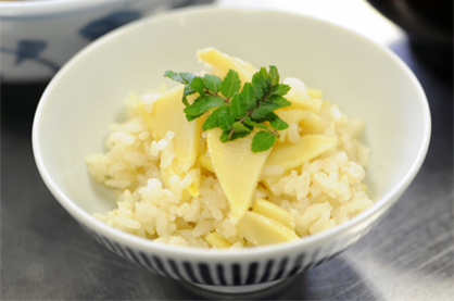 たけのこ ご飯